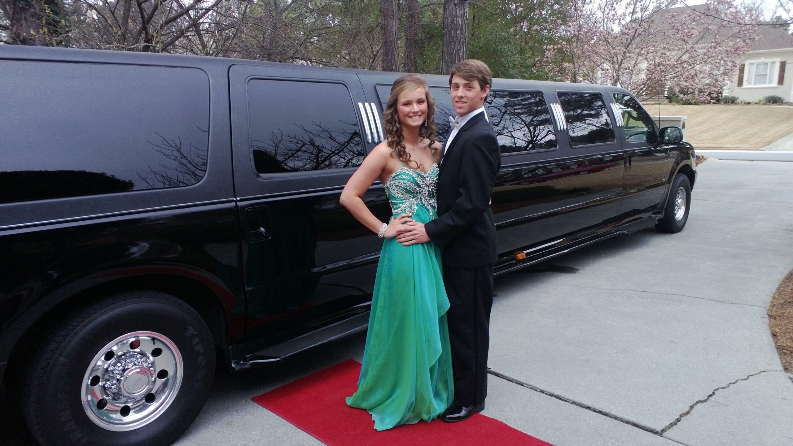 Limo service for prom night in Chicago