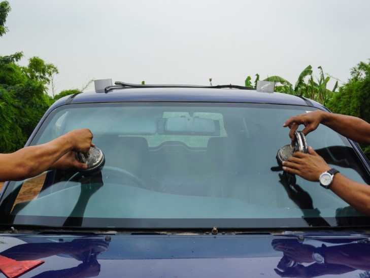 Windscreen-Replacement-Toronto