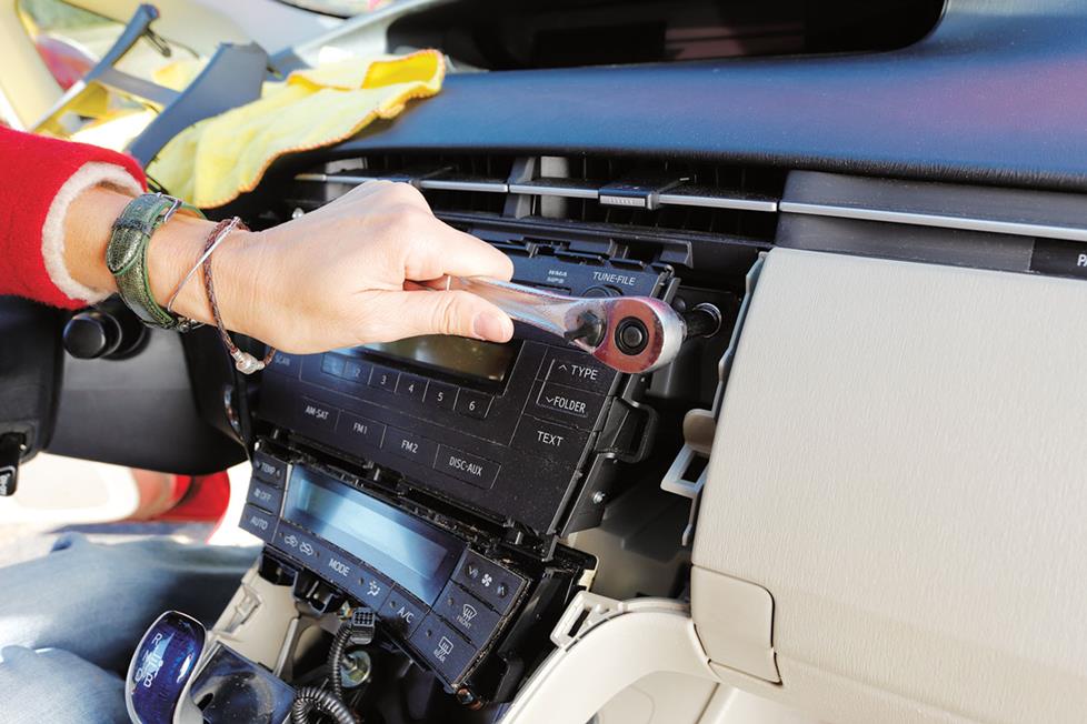 auto car stereo installation