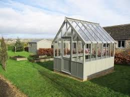 custom greenhouse builders