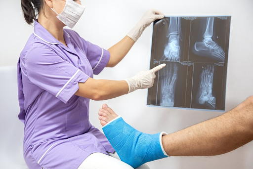 How Orthopaedic Hospitals in Delhi Manage Bone and Joint Health?